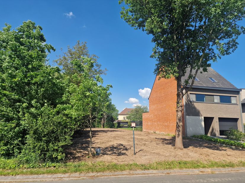 Terrain à vendre
                    à 9200 Sint-Gillis-Bij-Dendermonde